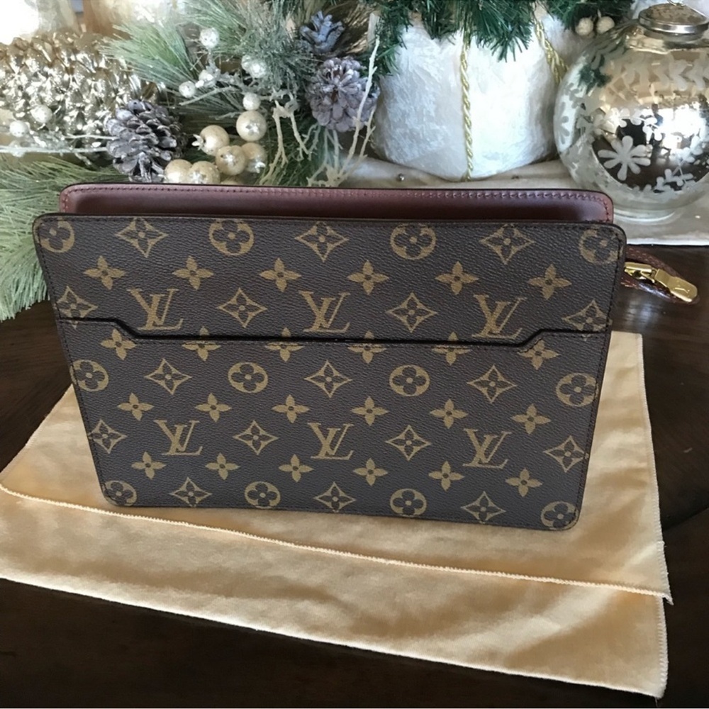 Excellent Louis Vuitton Monogram Pochette Homme Clutch